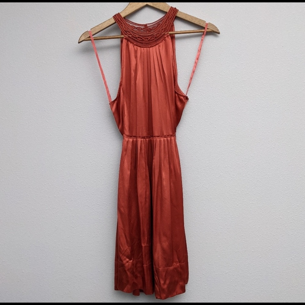 BCBGMaxAzria 100% Silk Empire high neck mini dress
